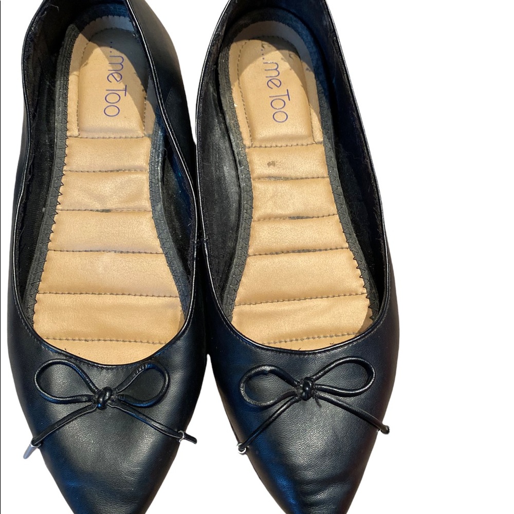 Me Too black pointy toe ballet flats